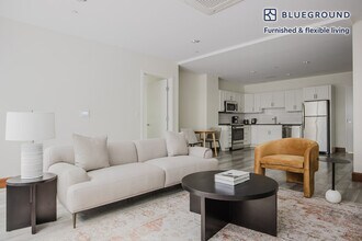 110 W Ocean Blvd in Long Beach, CA - Building Photo - Building Photo