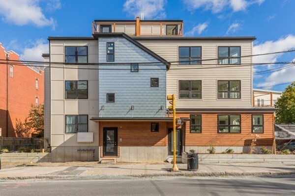 53 Kent St, Unit 3 in Somerville, MA - Building Photo