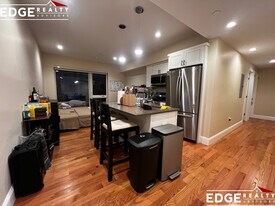 9 Glencoe St, Unit 202 in Boston, MA - Building Photo