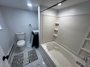 25 Spruce St in Centereach, NY - Foto de edificio - Building Photo