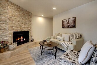 430 E Country Club Blvd, Unit Building 1-2323 in Big Bear, CA - Foto de edificio - Building Photo