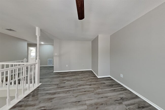 16823 Scenic Gardens Dr