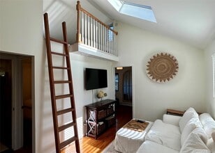 56 Tuscarora Dr in Centerport, NY - Building Photo - Building Photo