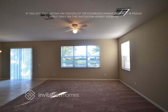 2404 Spring Hollow Loop in Wesley Chapel, FL - Building Photo - Building Photo