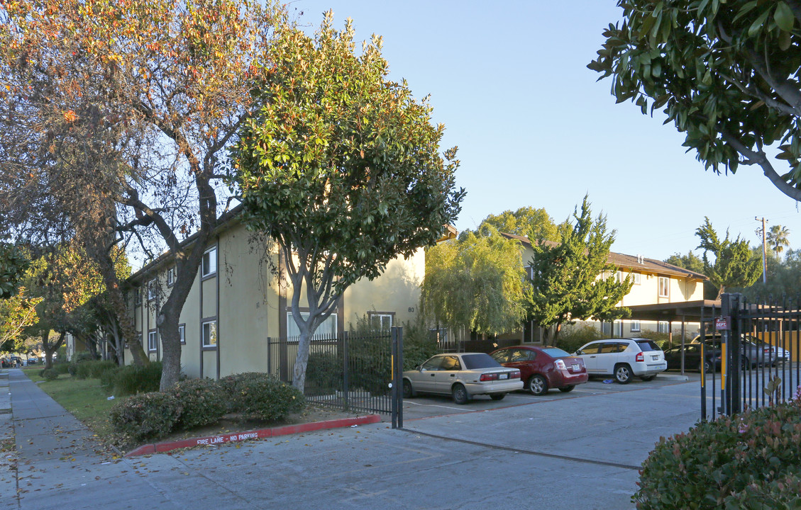 Rainbow Gardens in San Jose, CA - Building Photo