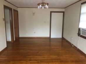 704 E Thomas St in Hammond, LA - Foto de edificio - Building Photo