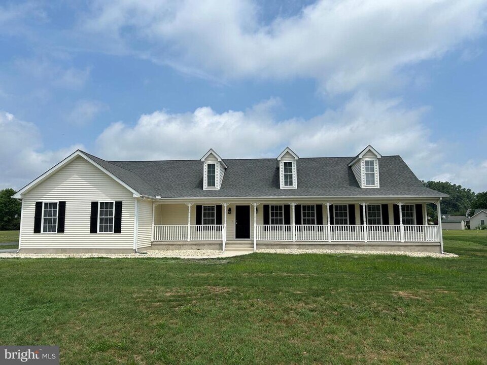 23853 Neptunes Ct in Millsboro, DE - Building Photo