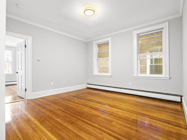 18 Princeton St, Unit 2 in Somerville, MA - Building Photo - Building Photo