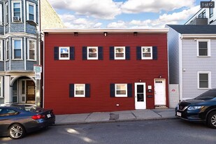 163 F St, Unit 2 in Boston, MA - Building Photo