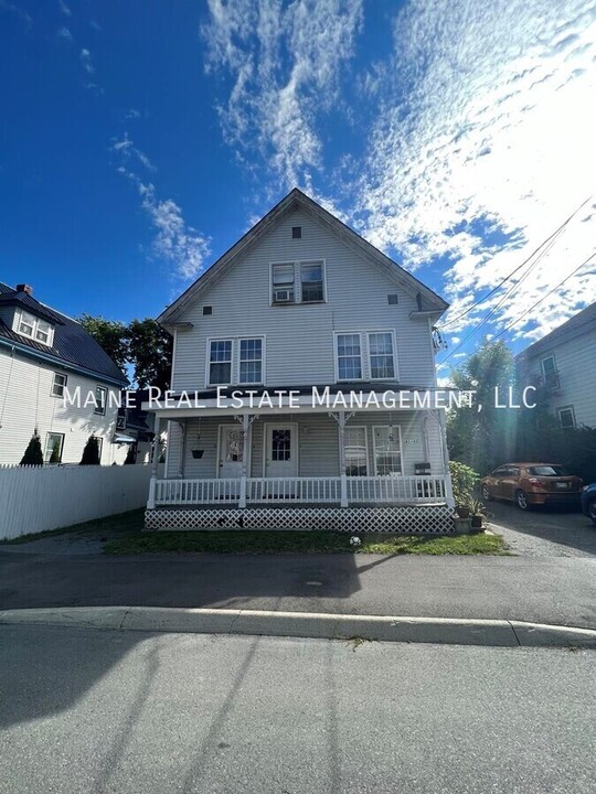 61-63 Pearl St in Bangor, ME - Building Photo