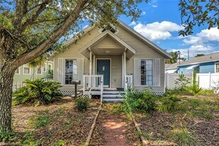 116 16th Ave SE in St. Petersburg, FL - Building Photo