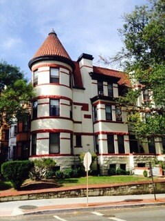 2300 19th St NW in Washington, DC - Building Photo
