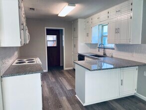 701 Morning Glory Ln in Bedford, TX - Building Photo - Building Photo