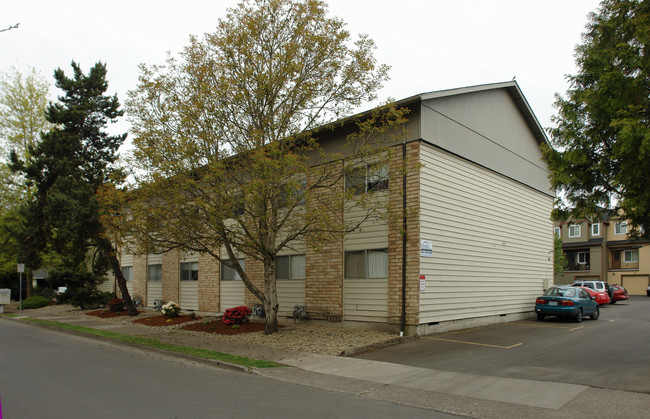 Cordova Apartments in Corvallis, OR - Building Photo - Building Photo