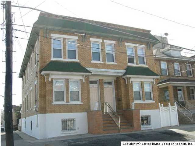 270-272 McClean Ave in Staten Island, NY - Building Photo - Building Photo