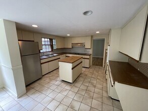 31 Blood Rd in Andover, MA - Building Photo - Building Photo