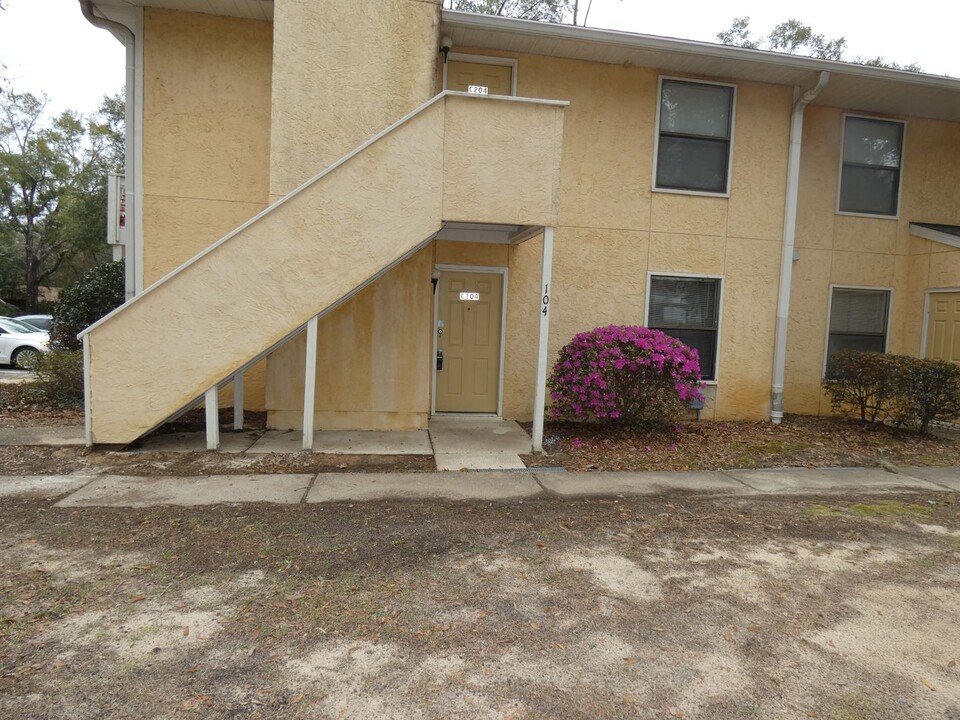 9560 Sunnehanna Blvd in Pensacola, FL - Building Photo