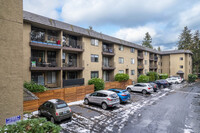 Cedar Pointe of Seattle in Seattle, WA - Building Photo - Building Photo