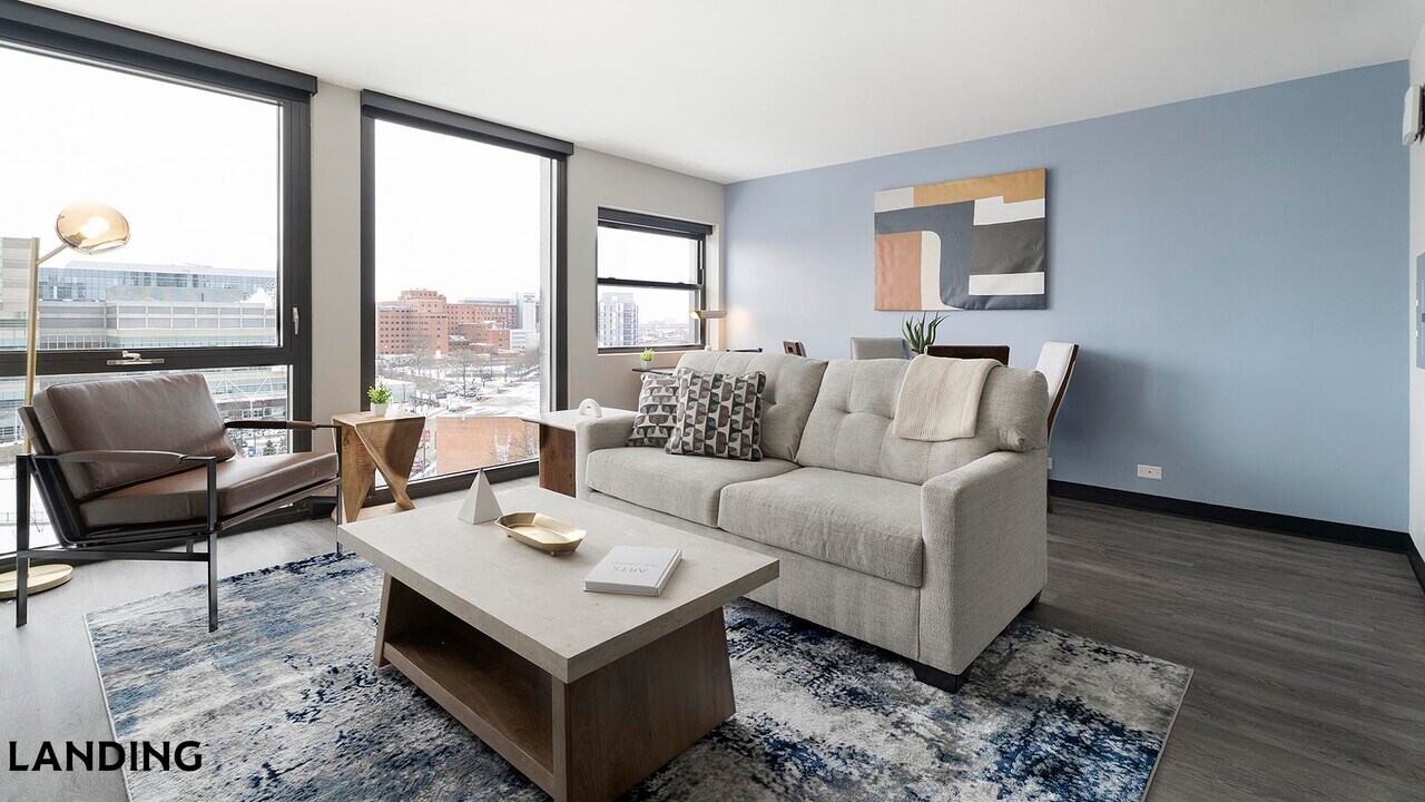 1922 W Ogden Ave, Unit 909 in Chicago, IL - Building Photo