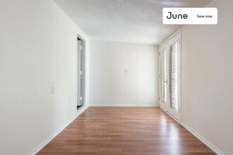 6307 Chesterfield Ave in Austin, TX - Building Photo - Building Photo