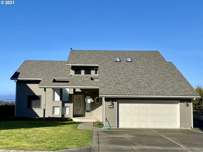 property at 850 Prefontaine Dr