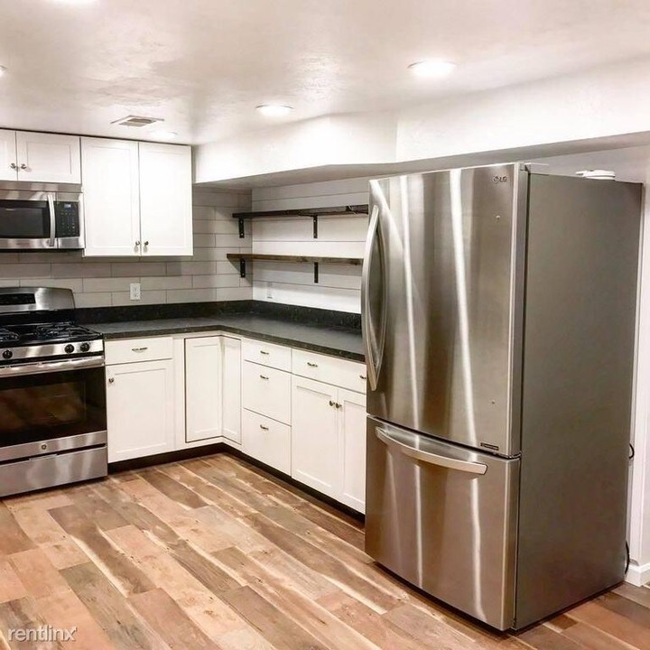 5700 W 28th Ave in Wheat Ridge, CO - Building Photo