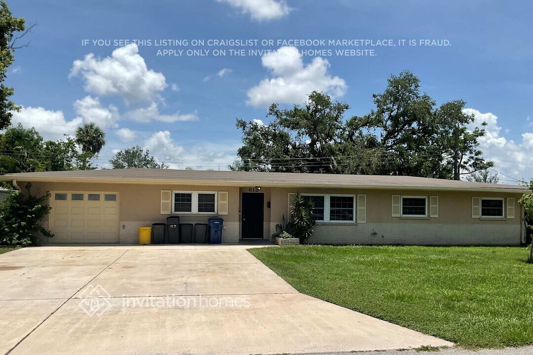 618 15th Ave Dr E in Palmetto, FL - Building Photo