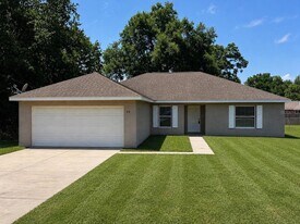 88 Dogwood Dr Loop in Ocala, FL - Building Photo
