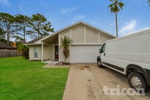 1423 La Paloma Cir in Winter Springs, FL - Building Photo