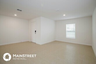 1682 Hideaway Flat St in Mascotte, FL - Building Photo - Building Photo