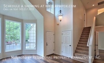23992 SW Red Fern Dr in Sherwood, OR - Foto de edificio - Building Photo