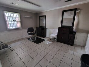 5772 Rayben Cir in Memphis, TN - Building Photo - Building Photo