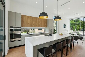 510 NW 50th St in Miami, FL - Building Photo - Building Photo