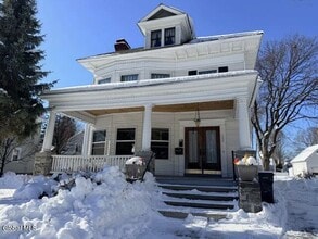 492 Glen St in Glens Falls, NY - Building Photo - Building Photo