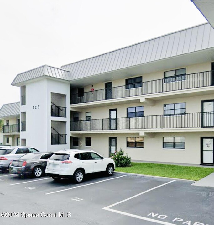 325 Tangle Run Blvd in Melbourne, FL - Building Photo