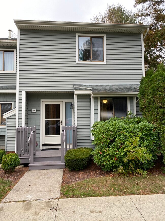 92 Turtle Bay Dr Rentals in Branford, CT