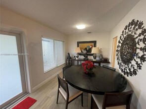 1319 Buchanan St in Hollywood, FL - Building Photo - Building Photo