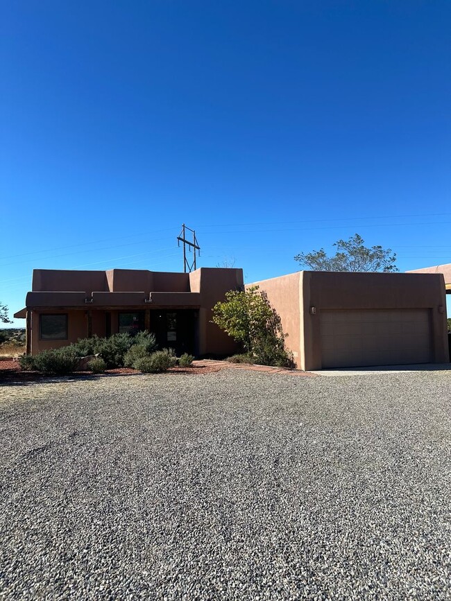 19 Balsa Rd in Santa Fe, NM - Building Photo - Building Photo