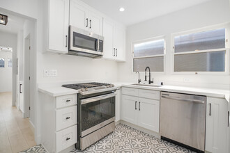 3825 Westwood Blvd, Unit 3829.5 in Culver City, CA - Building Photo - Building Photo