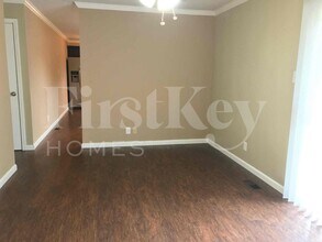 6380 El Serrano Dr in Florissant, MO - Building Photo - Building Photo