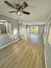 5062 Los Morros Way in Oceanside, CA - Foto de edificio - Building Photo