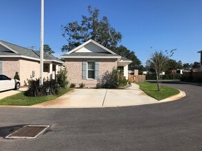 101 Alley Ln in Niceville, FL - Building Photo - Building Photo