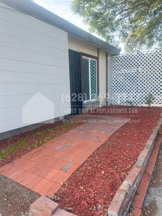 7039 Casa Ln-Unit -A in Lemon Grove, CA - Building Photo