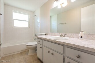 3433 Roslyn Rd in Venice, FL - Building Photo - Building Photo