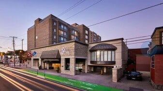 Transitional Housing in Ottawa, ON - Building Photo