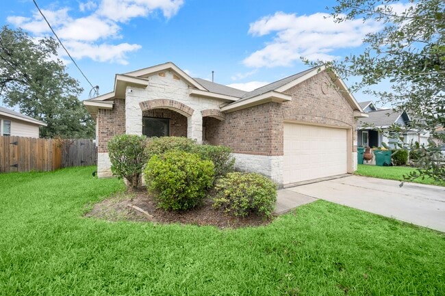 property at 2313 Shady Tree Ln