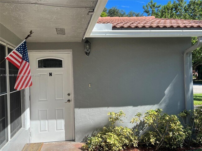 2510 NW 116th Terrace in Coral Springs, FL - Building Photo - Building Photo