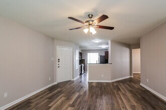 9969 Kingfisher Dr in Conroe, TX - Building Photo - Building Photo
