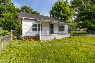 2647 Selma Ave in Knoxville, TN - Building Photo - Building Photo
