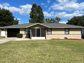 5 Teak Loop Ln in Ocala, FL - Building Photo